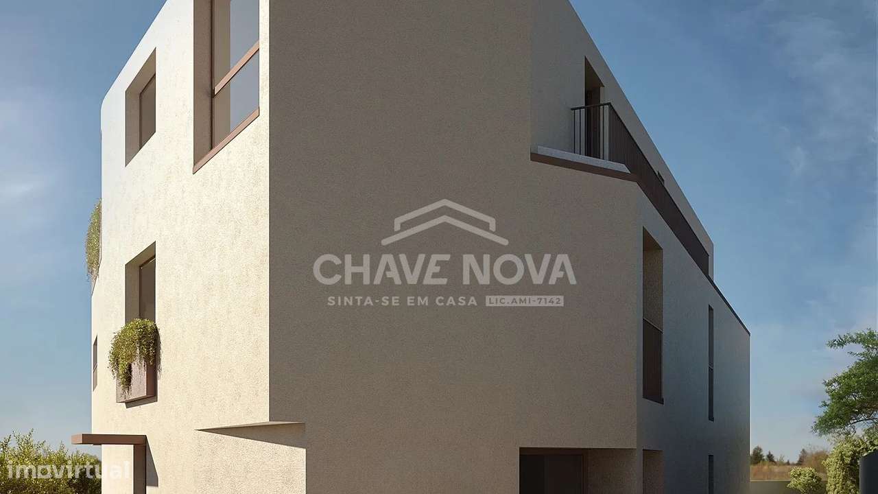 T2 Novo c/ Varanda e Lugar de Garagem 2 Viaturas em Arcozelo (Praias)-17