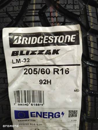 OPONA ZIMA 205/60/16 BRIDGESTONE BLIZZAK LM32 - 3