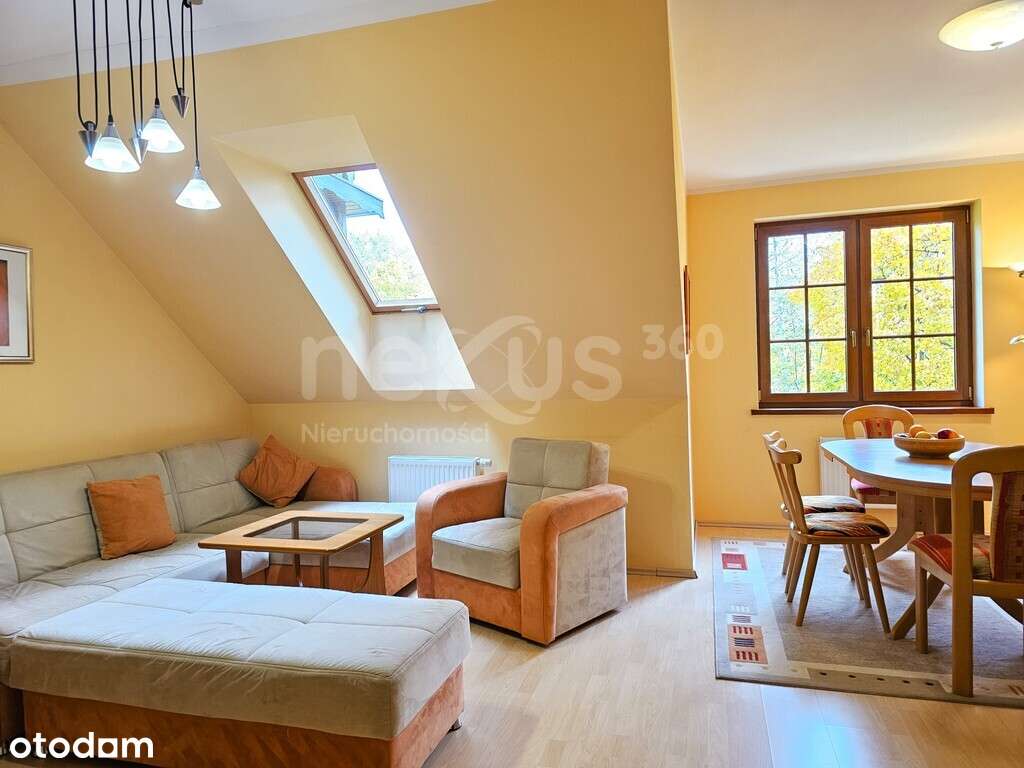 Duży dwupoziomowy apartament w centrum Karpacza-2