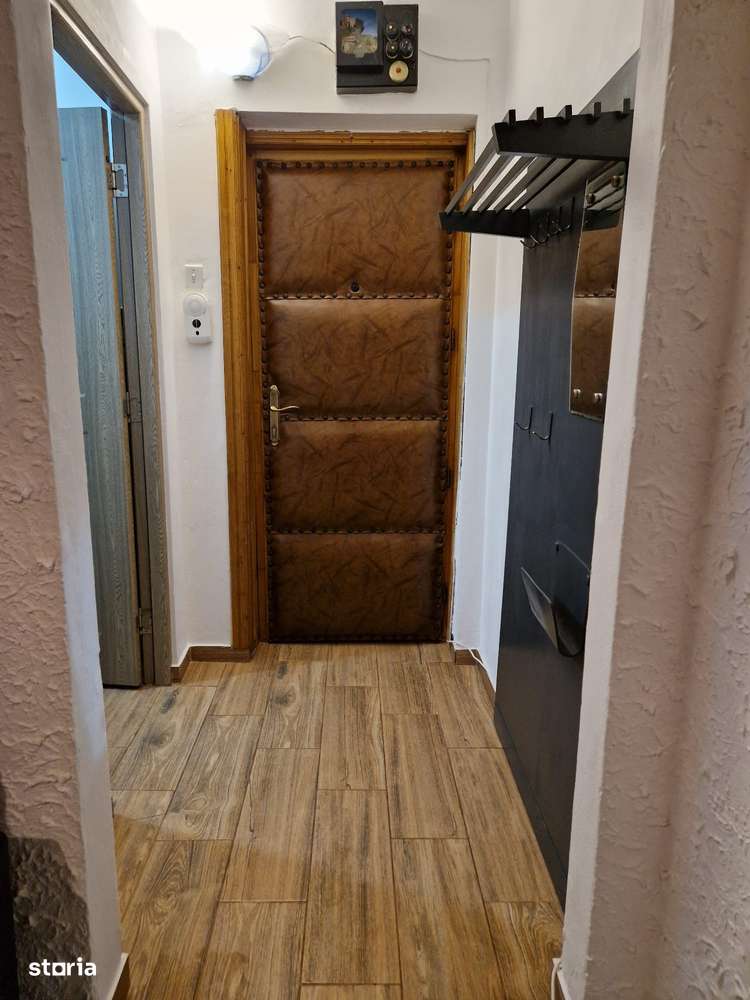 Marasesti-Apartament 2 camere decomandat,et.2 ,pret 57000Euro. - Imagine principală: 4/5