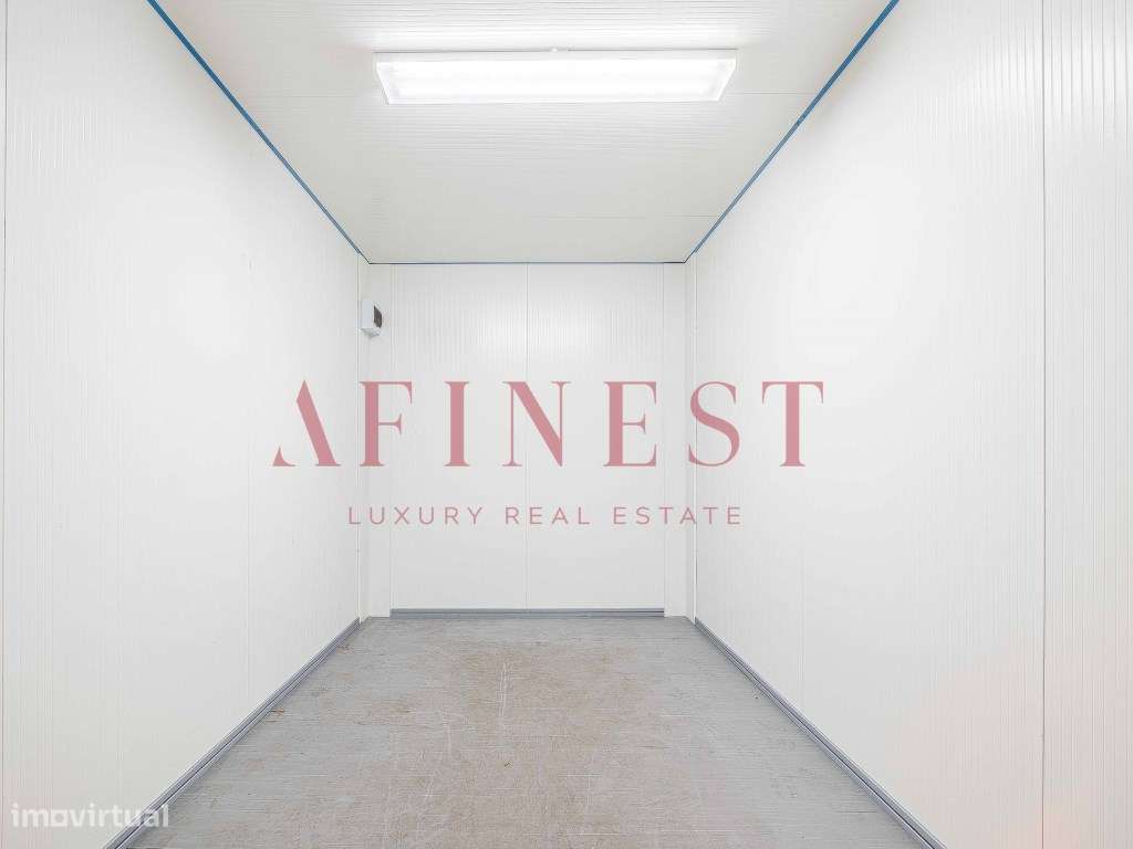 Armazém industrial com 2.550 m², na Quinta da Beloura, em parque fe... - Grande imagem: 4/22