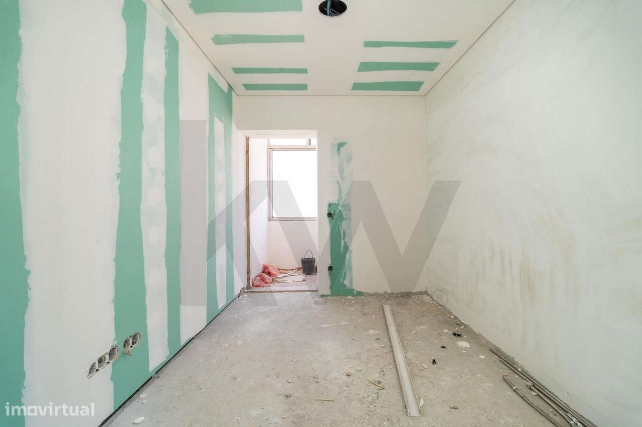 Apartamento T2 Transformado em 3 Estúdios – Bairro Norton de Matos, Co-21