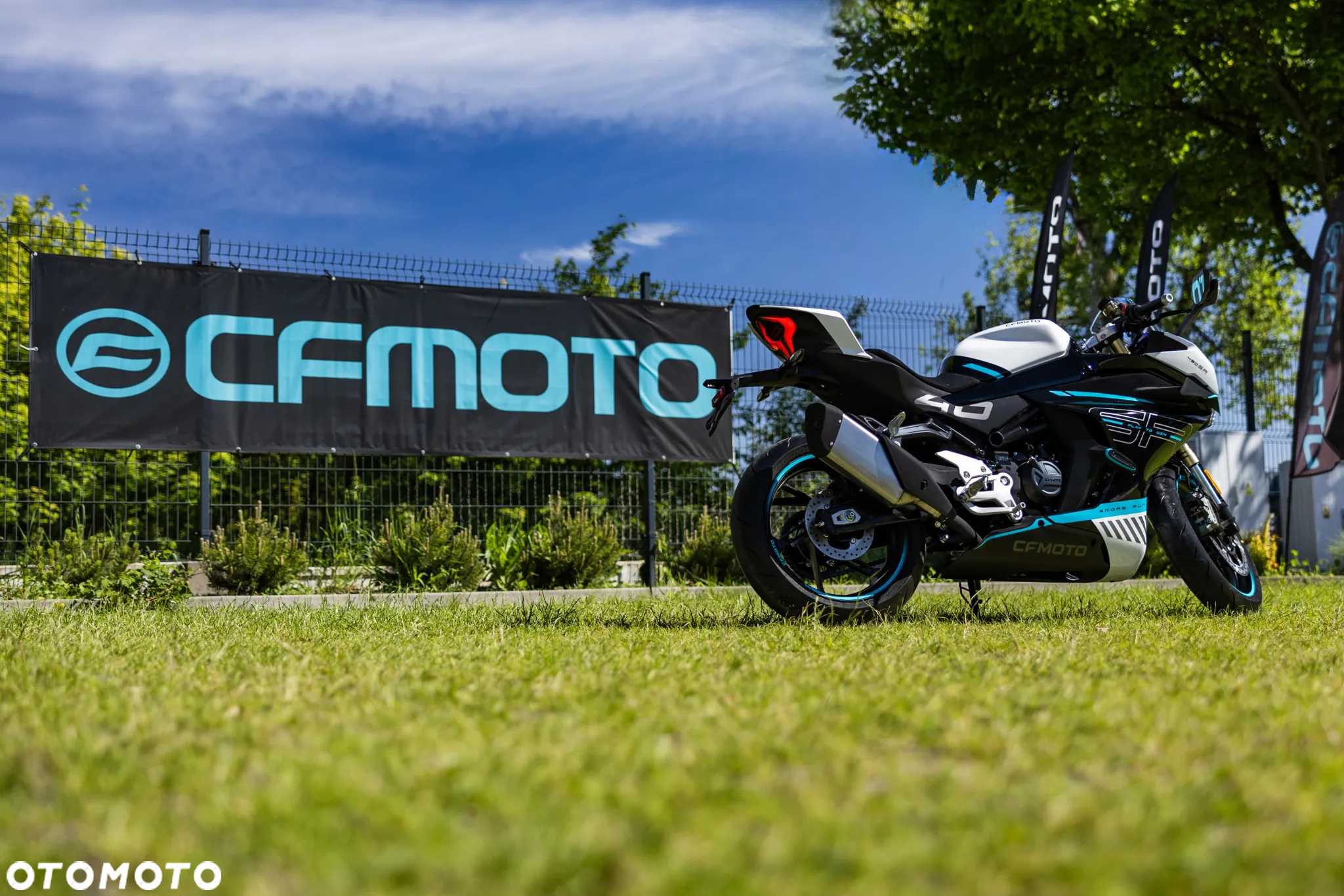 CFMoto SR - 8