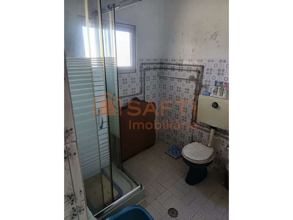 Moradia T4 em Cucujães-15