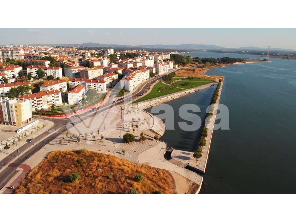 T3 Totalmente Remodelado na Quinta da Lomba-21