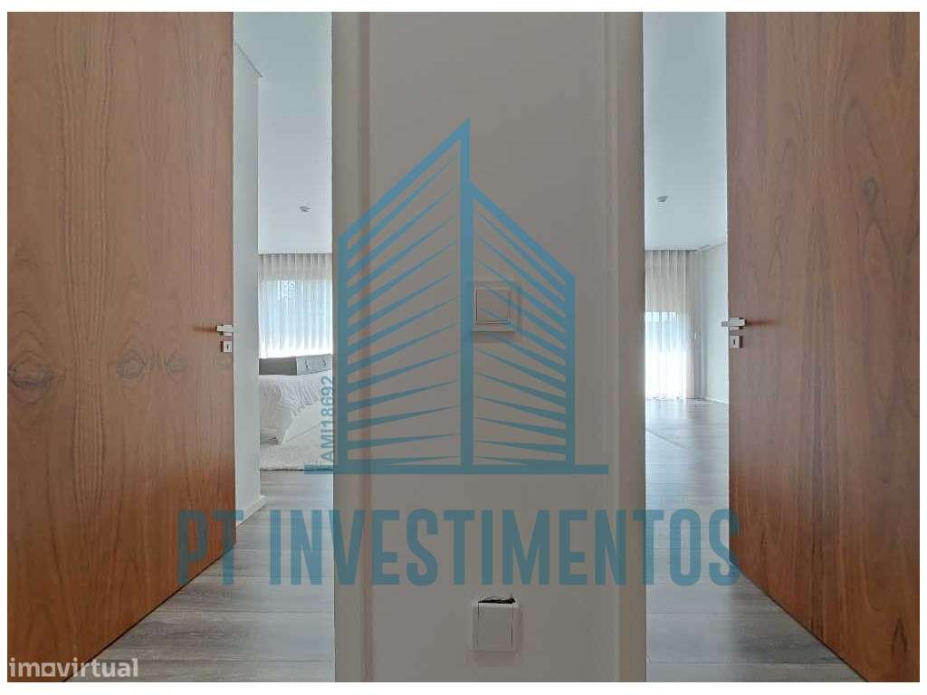 Moradia semi-nova T5+1 em Santa Joana - Aveiro-49