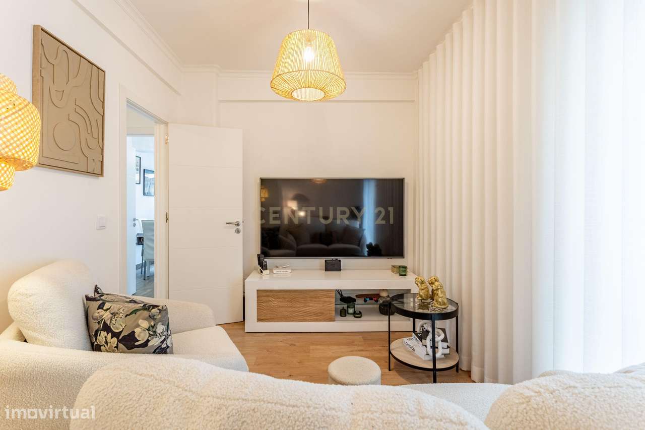 Apartamento T3 Totalmente Remodelado em Queluz - Grande imagem: 3/21