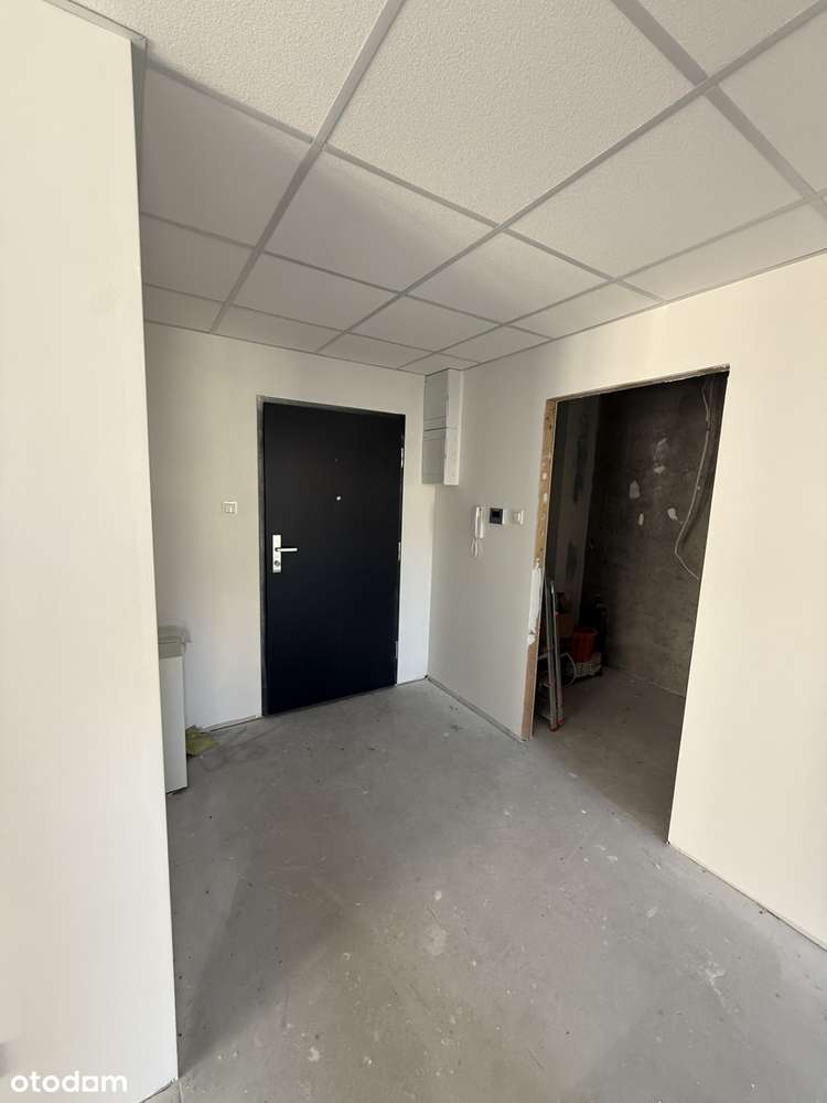 Mieszkanie z świetnym układem i balkonem francuskim w świetnym miejscu-8