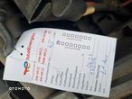 Volkswagen Golf 2.0 TDI DPF Highline - 16