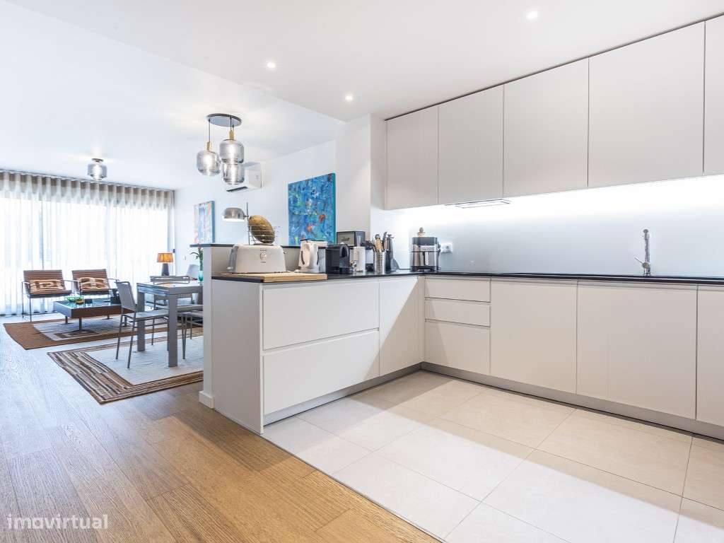 Apartamento T2 com Suite, Estacionamento e Piscina no Terraço - Vis...-7