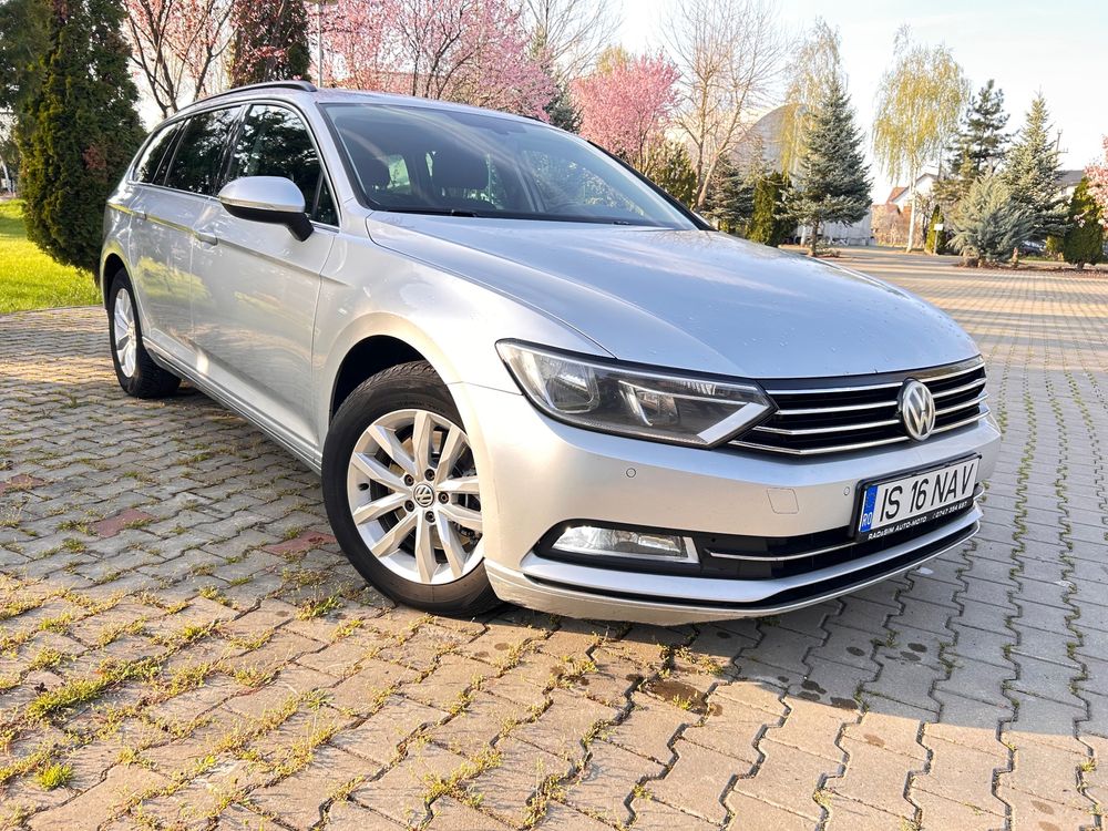 Volkswagen Passat B8 [2014 - Prezent] 2.0 TDI DSG (BlueMotion Technology) Comfortline 2015