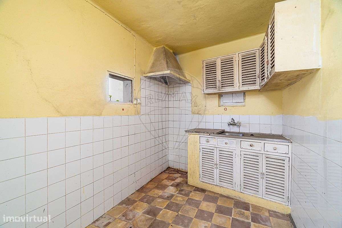 Moradia T2 para venda-13