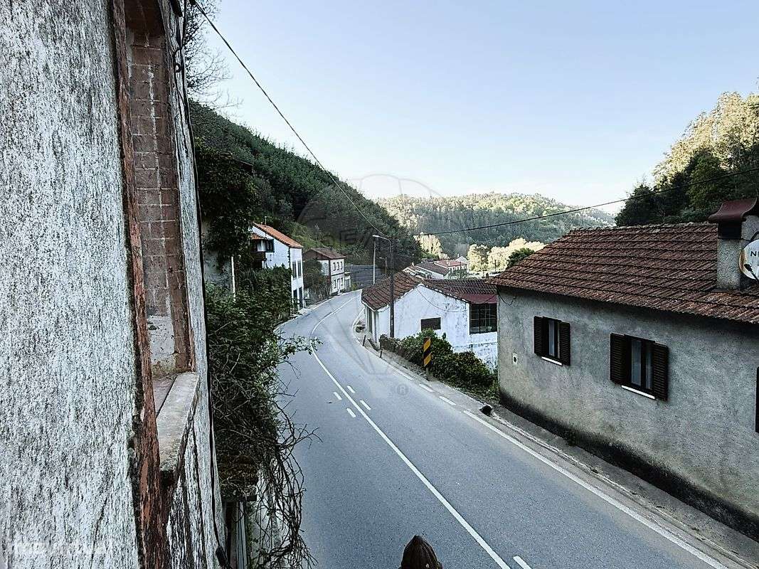 Moradia T2 para venda-9