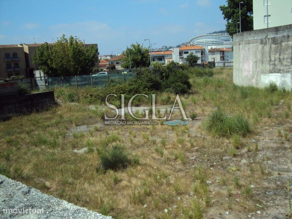 Terreno em Campanhã - Grande imagem: 1/1