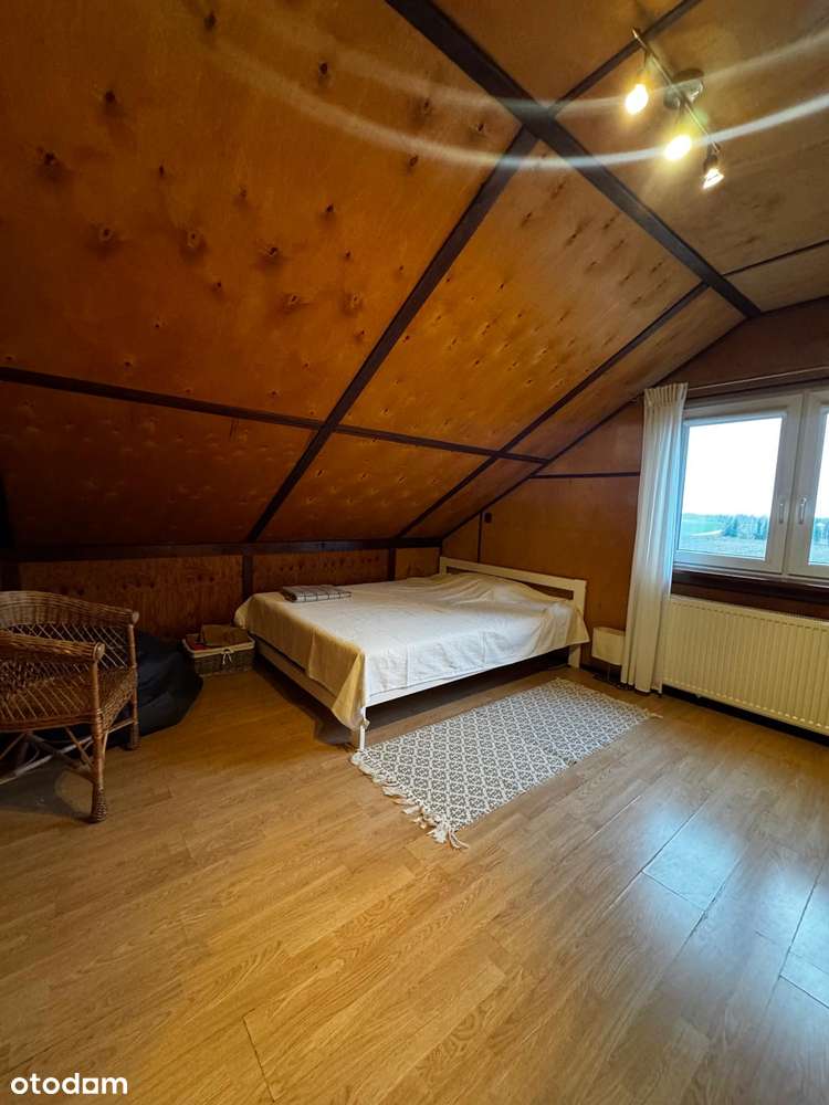 Na sprzedaż funkcjonalny dom w dobrej lokalizacji!!-8