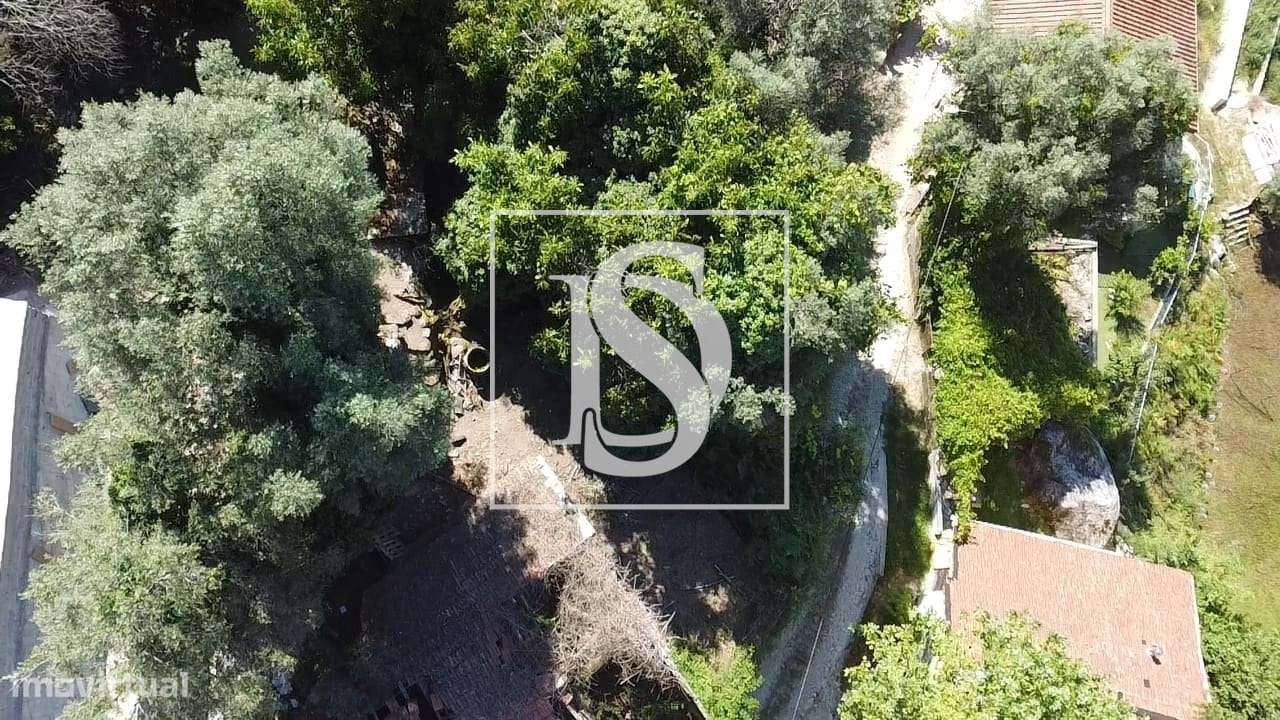 Moradia Em Pedra Para Restauro-28