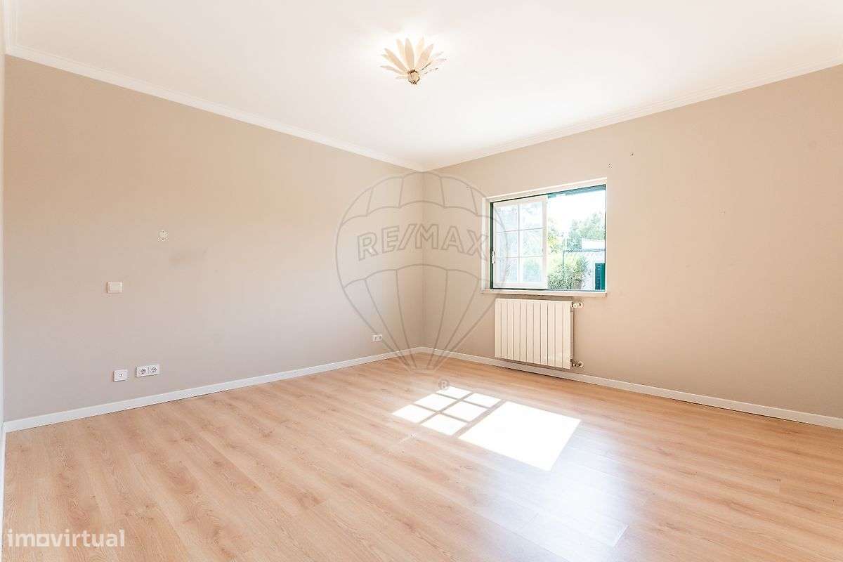 Moradia T4 para venda-17