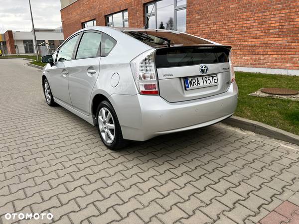 Toyota Prius (Hybrid) Comfort - 5