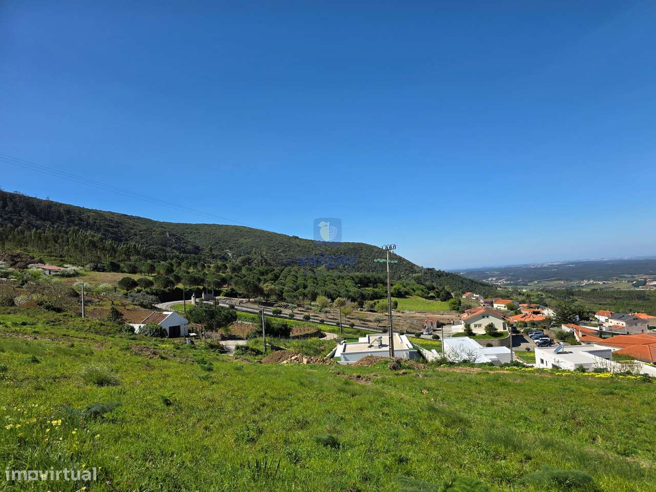 Terreno com 5.200m2, com viabilidade para construir 1 ou 2 casas até 3-5
