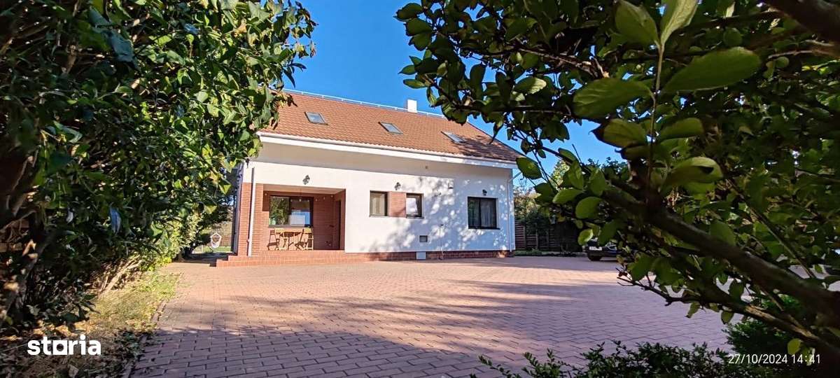 Tunari, Str. Campului, Casa tip Vila, 5 Camere, Teren 1900 mp - Imagine principală: 2/6