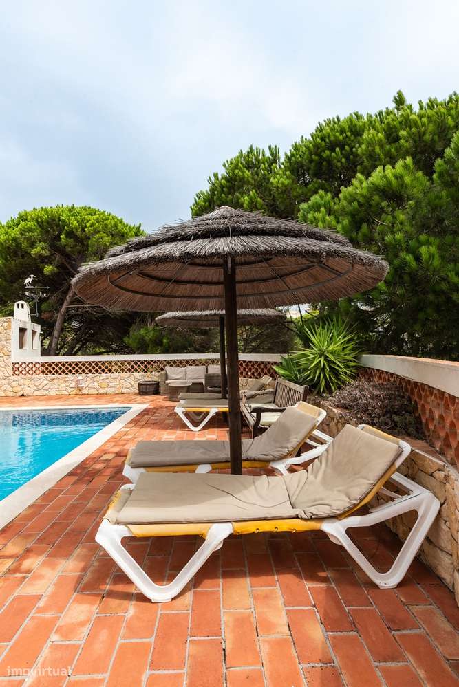 Villa com frente ao golfe e vista para o mar e piscina privada no Sant-15