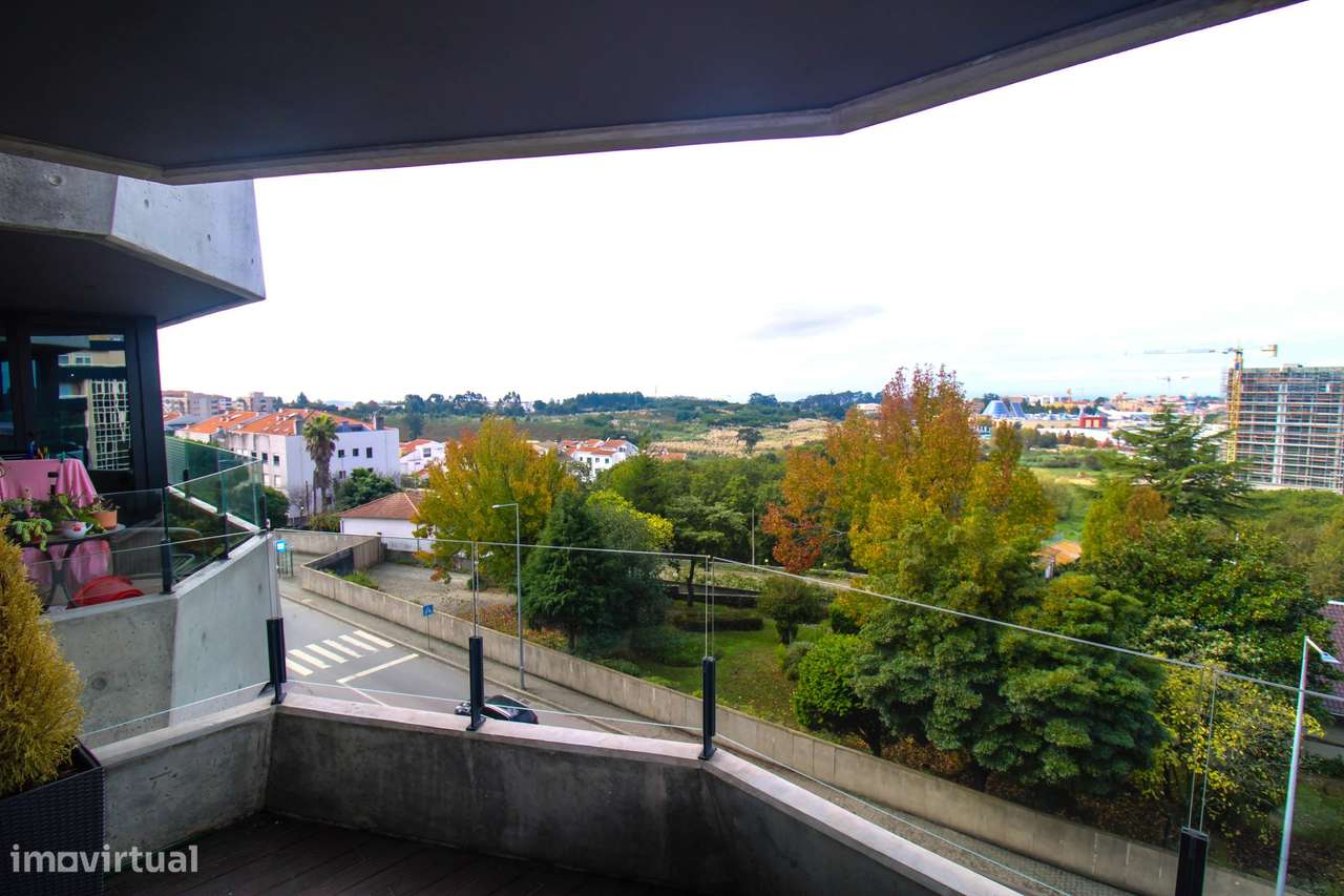 ✨ T2 Moderno com Varanda e Garagem em **Plaza Dom Henrique** – Confort - Grande imagem: 4/60