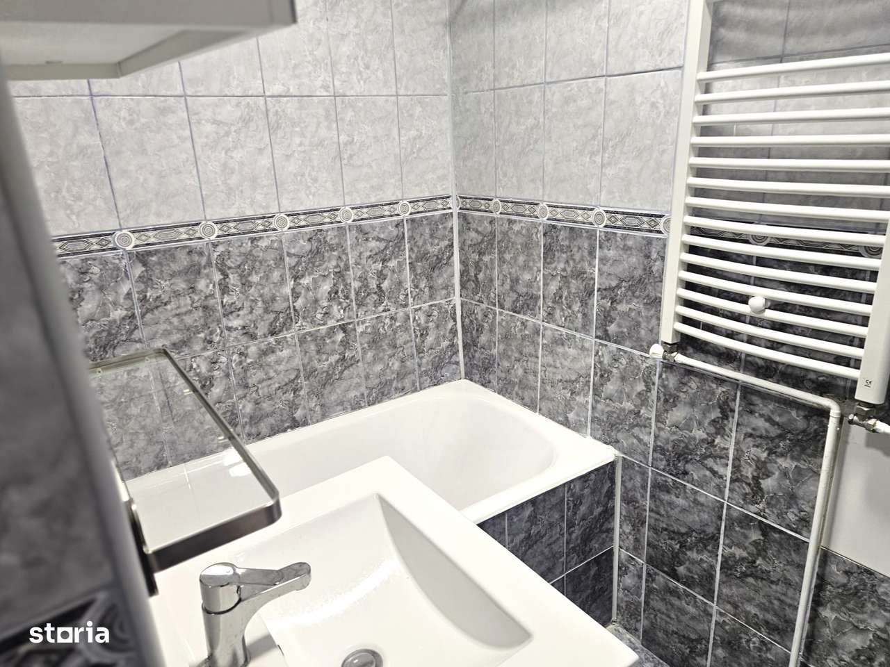 GARSONIERA RENOVATA /MOBILATA /UTILATA /TOTUL NOU /BLOC 1986/SECTOR 3-8