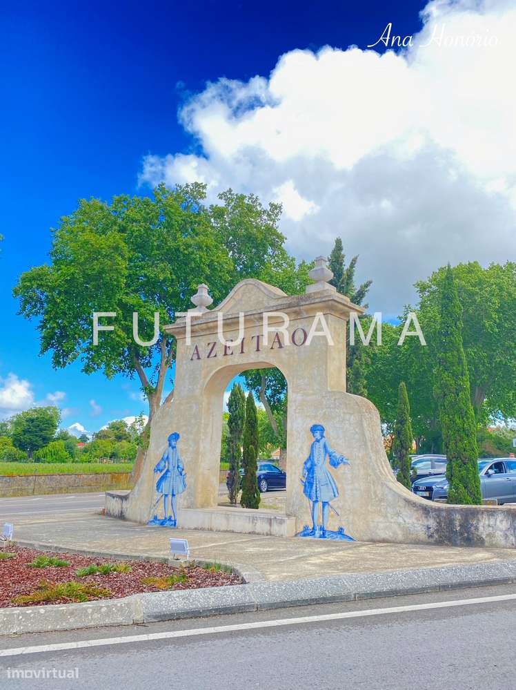 MORADIA ENTRE CAMPO E O MAR T4 + 1 - Azeitão-0