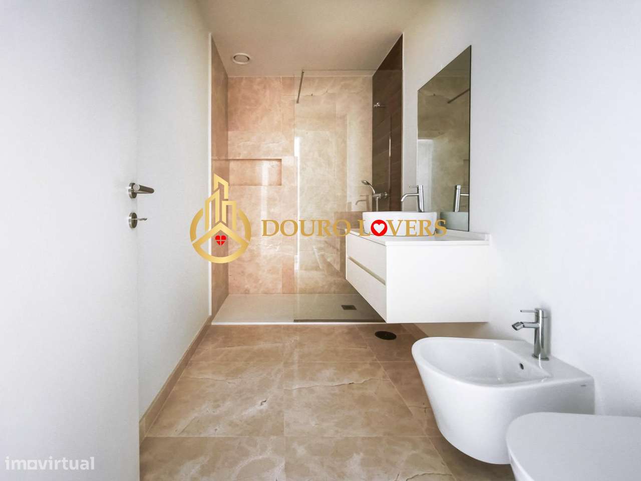 Apartamento T0 Novo – Zona dos Caulinos-7