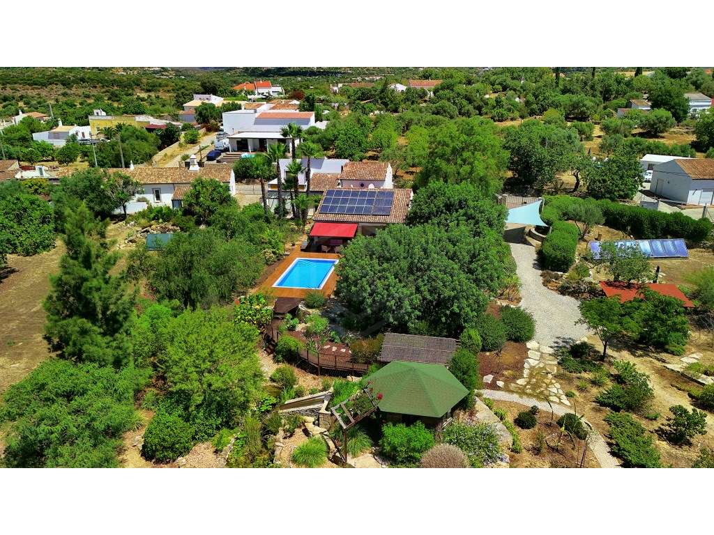 Moradia V4 com piscina, São Brás de Alportel, Algarve-35