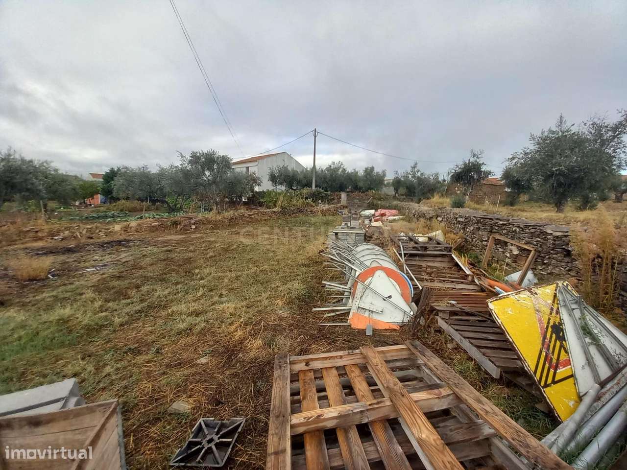 Terreno com Vista Panorâmica em Localização Privilegiada, Benquerenças - Grande imagem: 3/7