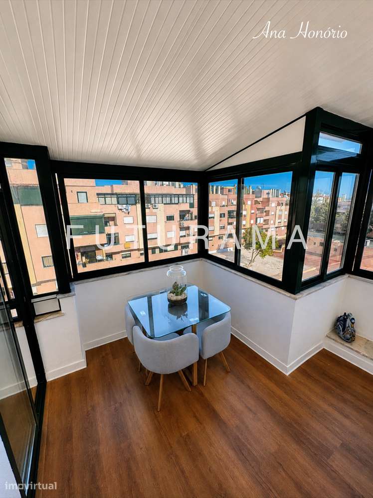 T2 Penthose Rodeada Terraços, Mjuita Luz e Vista de Mar - REMODELADO-10