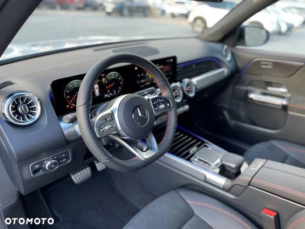 Mercedes-Benz GLB 200 AMG Line 7G-DCT - 10