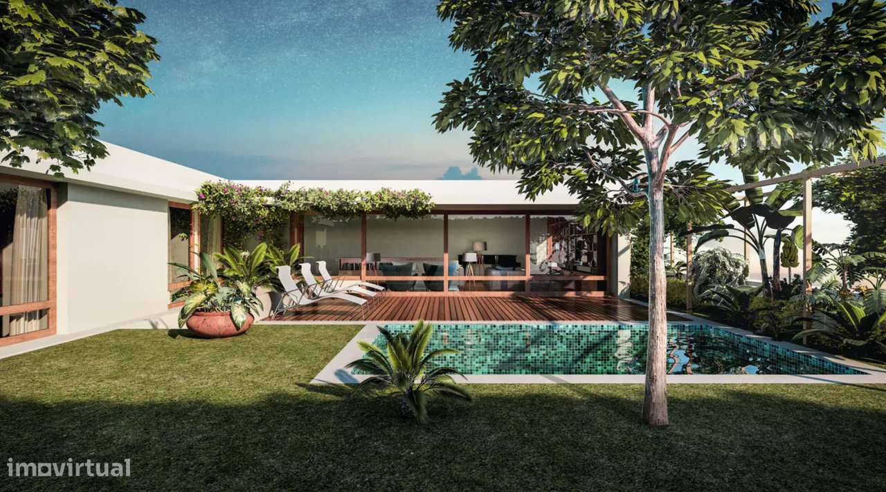 Moradia independente à venda na Foz Velha-9