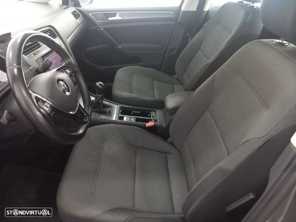 VW Golf 1.6 TDi Confortline - 14