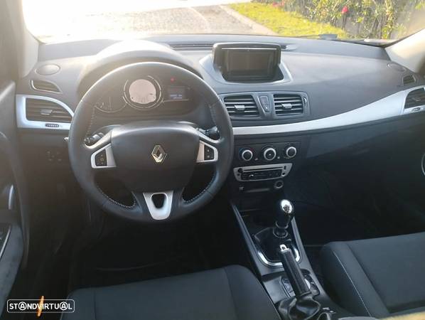 Renault Mégane Sport Tourer 1.5 dCi Dynamique SS - 24