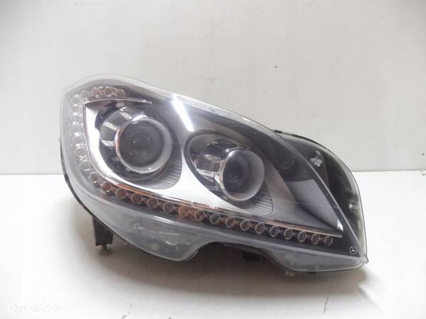 MERCEDES CLS A218 W218 LAMPA PRAWA XENON - 1