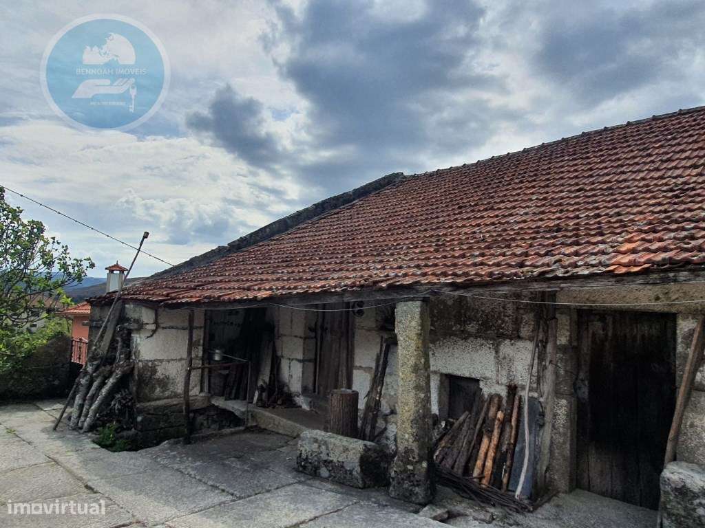 Casa em pedra para restauro em Vila Boa- Cabeceiras de Basto-12