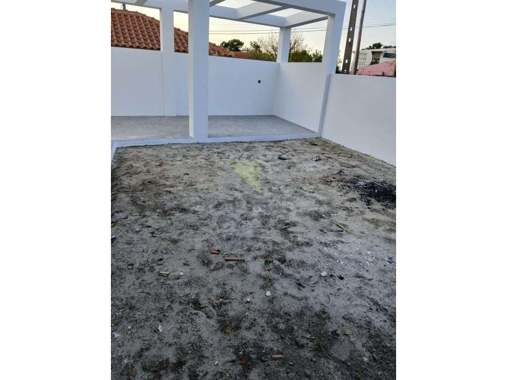 MORADIA T3 em Construção - Fernão Ferro-16