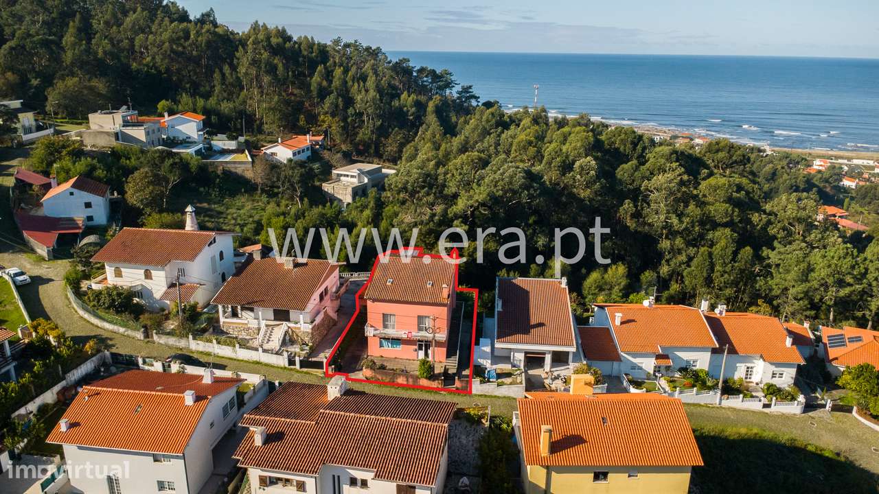 Moradia em Moledo com Vistas Deslumbradas!-0