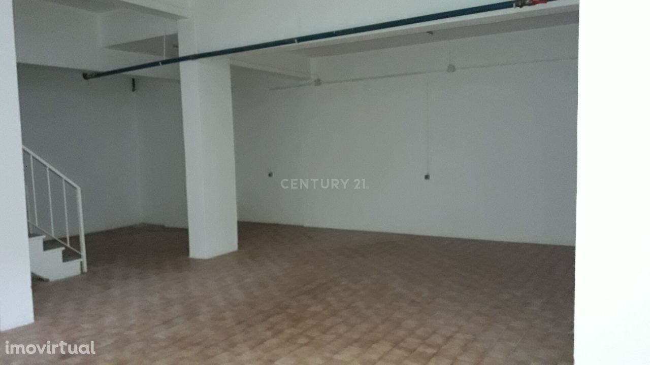 Loja com 150 m2 no Centro do Barreiro