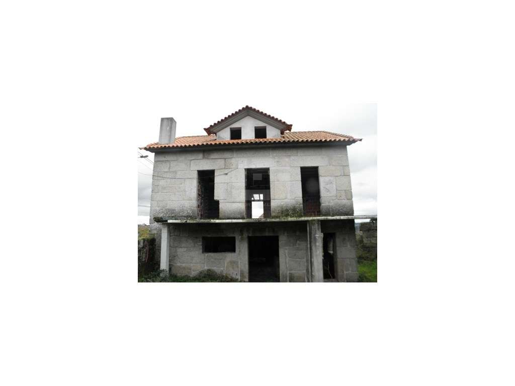 Moradia em construção, com dois pisos e sótão, de tipologia T3+1, c... - Grande imagem: 3/11