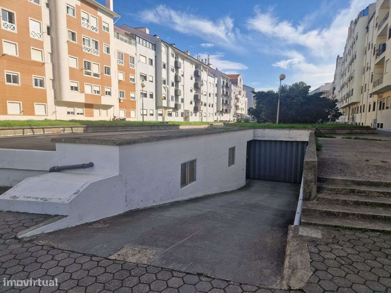 Lote de garagens fechadas no Bairro do Liceu, Aveiro-14