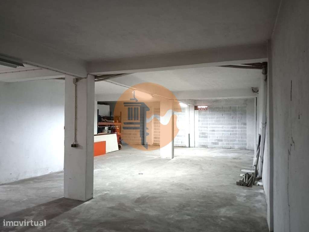Espaçosa Garagem em Conceição de Tavira - Grande imagem: 4/7