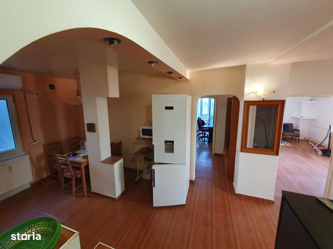 Apartament decomandat 4 camere, 2 bai, 2 balcoane