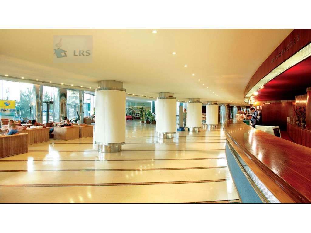 Albufeira central, sinta-se em férias o ano inteiro. apartamento T1...-32