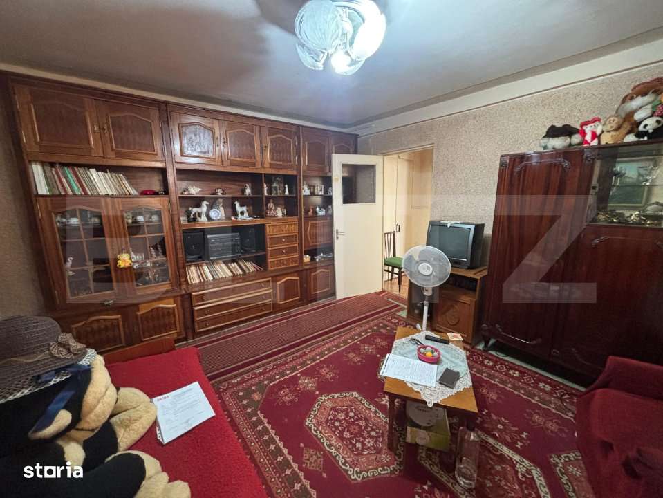 Apartament de vanzare, cu 2 camere, 49 mp, zona Micro 11 - Imagine principală: 2/8