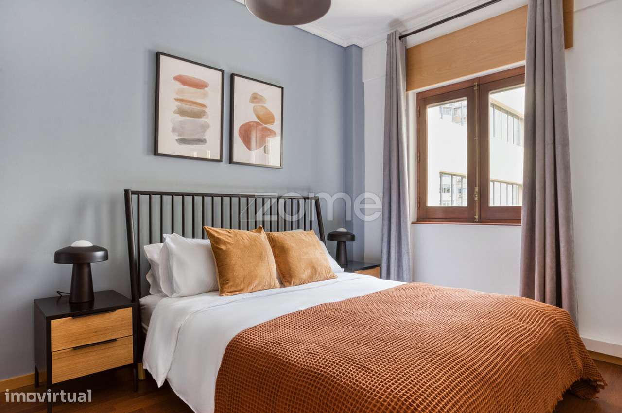 Apt T3 totalmente renovado no centro de Lisboa, junto à Gulbenkian-31