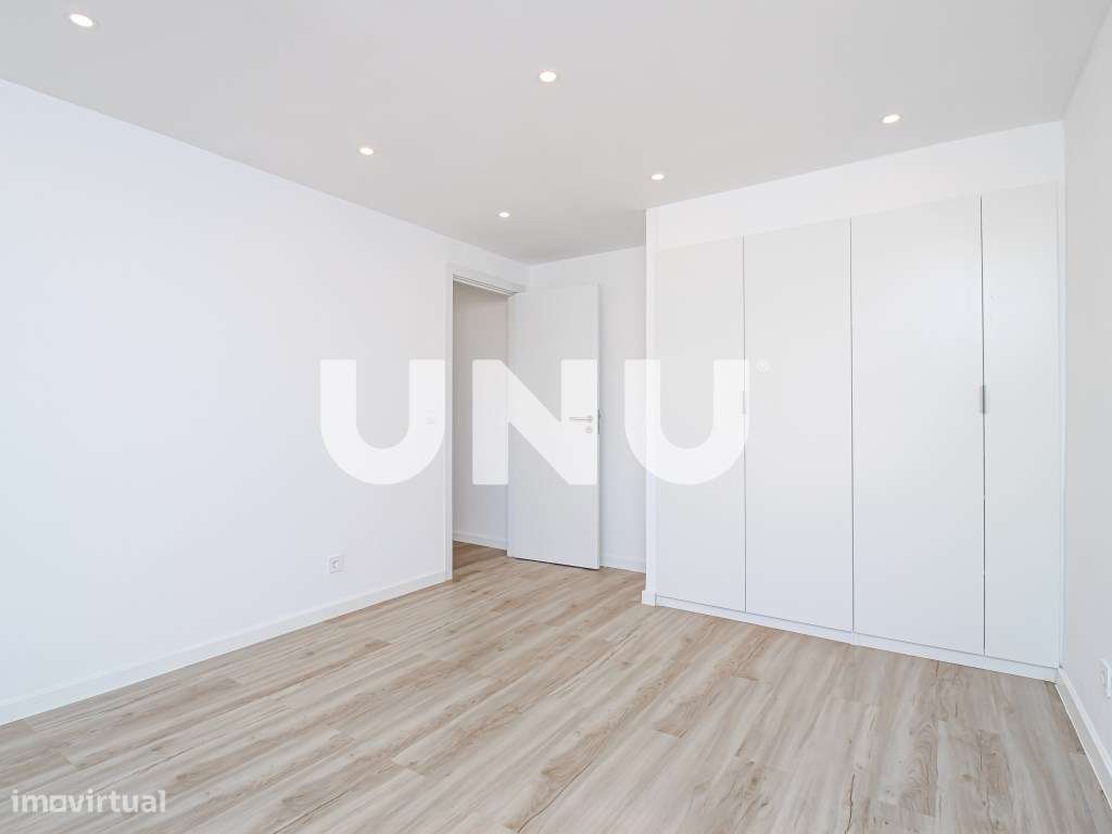 Apartamento T2 remodelado em São João da Talha!-6