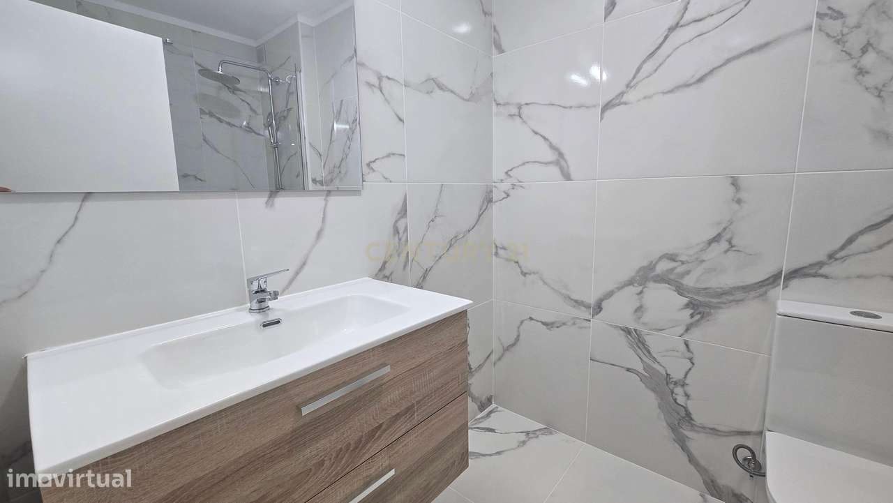 Moderno Apartamento T1 em Venteira, Amadora-10